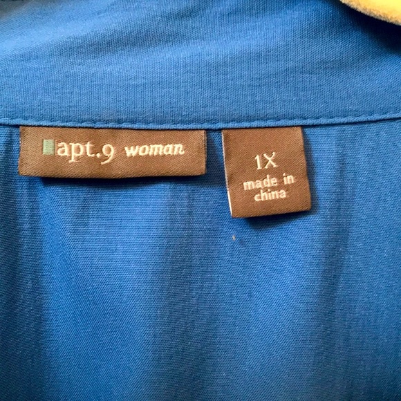 Apt. 9 Blue Button Blouse 1X - Picture 3 of 4